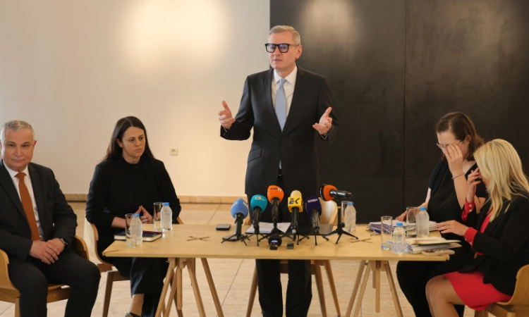 Шефката на НДК получава близо 13 680 евро заплата при близо 49 млн. евро загуби